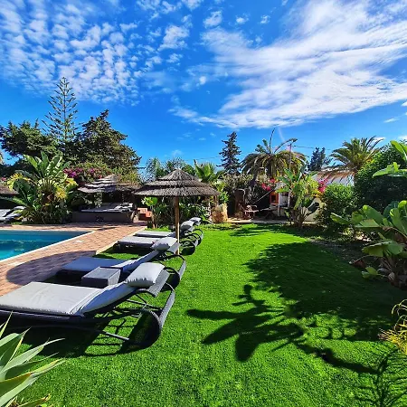 Bed & Breakfast Villa Paraiso - Naturism Optional Adults Only Porches (Algarve)