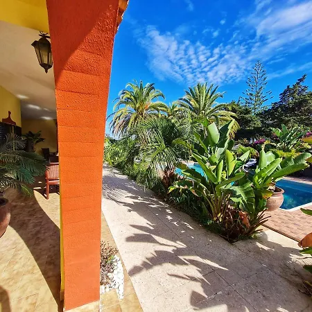 Villa Paraiso - Naturism Optional Adults Only Bed & Breakfast Porches (Algarve)