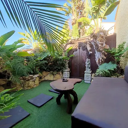 Bed & Breakfast Villa Paraiso - Naturism Optional Adults Only 4*