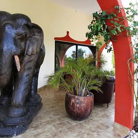 Paraiso - Naturism Optional Adults Only Porches (Algarve)