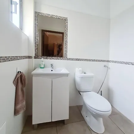 Bed & Breakfast Villa Paraiso - Naturism Optional Adults Only Porches (Algarve)