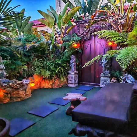 Paraiso - Naturism Optional Adults Only B&B 포르체스