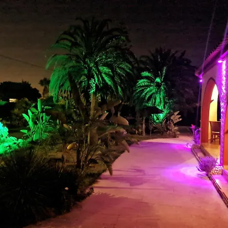 Couette-café Paraiso - Naturism Optional Adults Only 4*